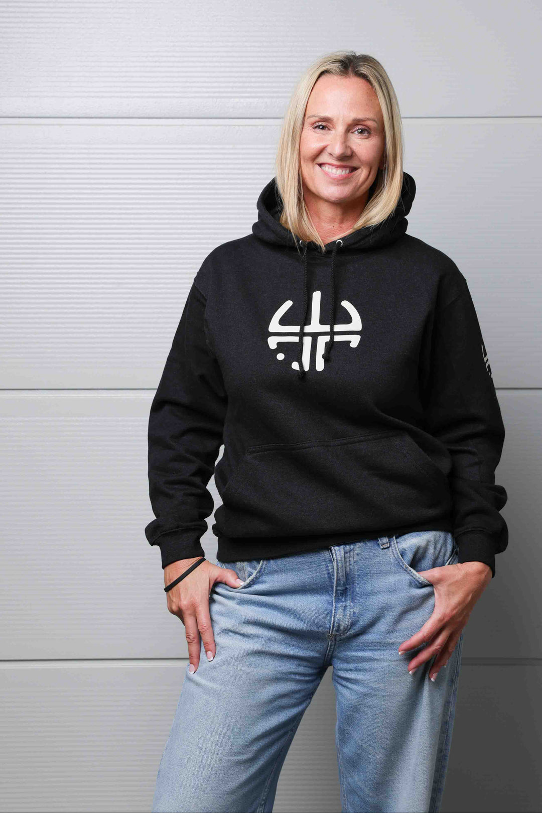 WARCRY SYMBOL Hoodie – Black