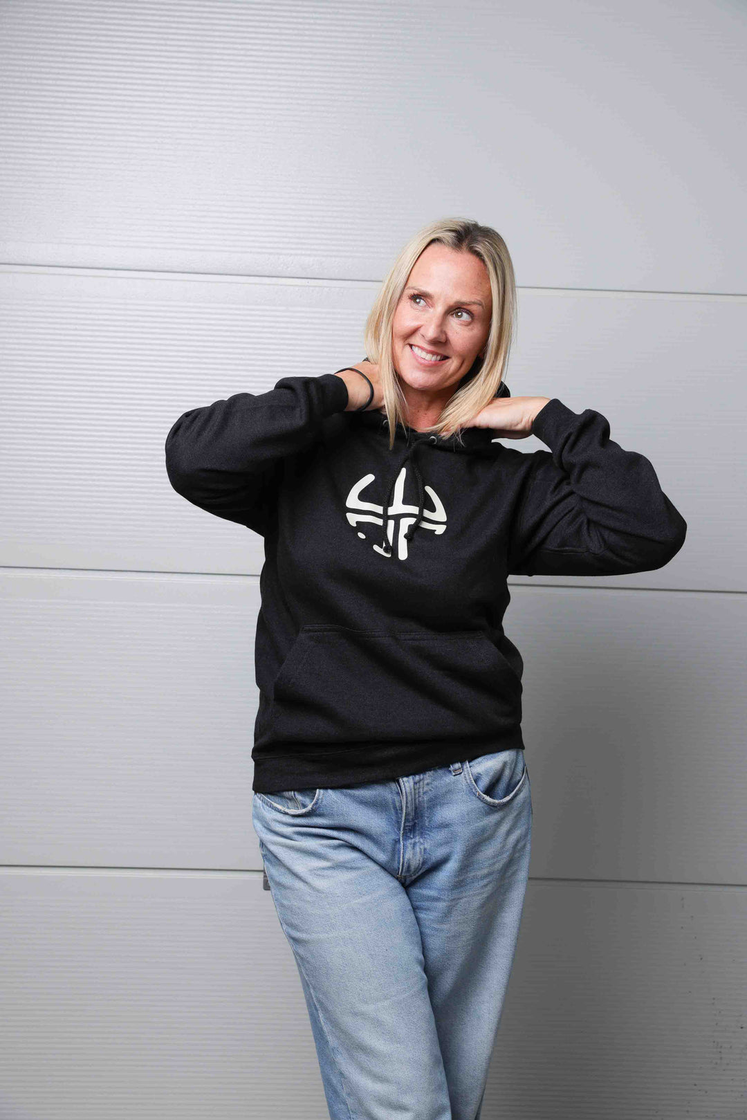 WARCRY SYMBOL Hoodie – Black