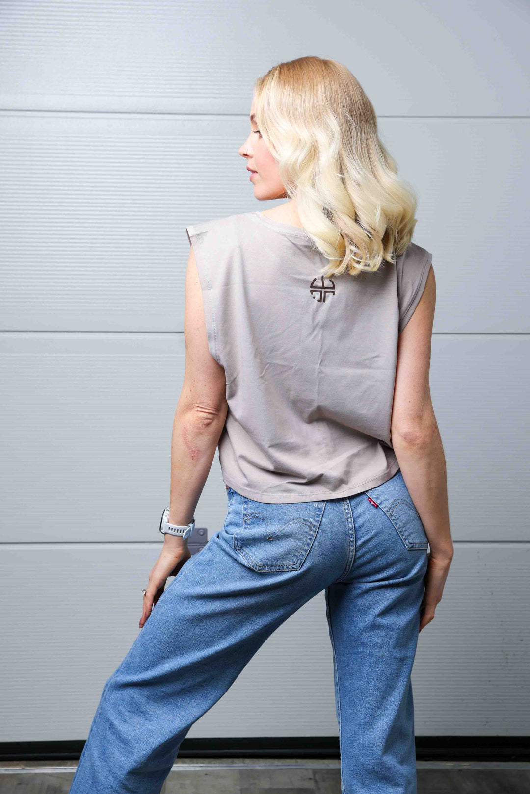 WARCRY ATHLETIC Cropped Tank – Stone