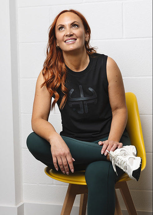 WARCRY SYMBOL Sleeveless Tank – Black Lux